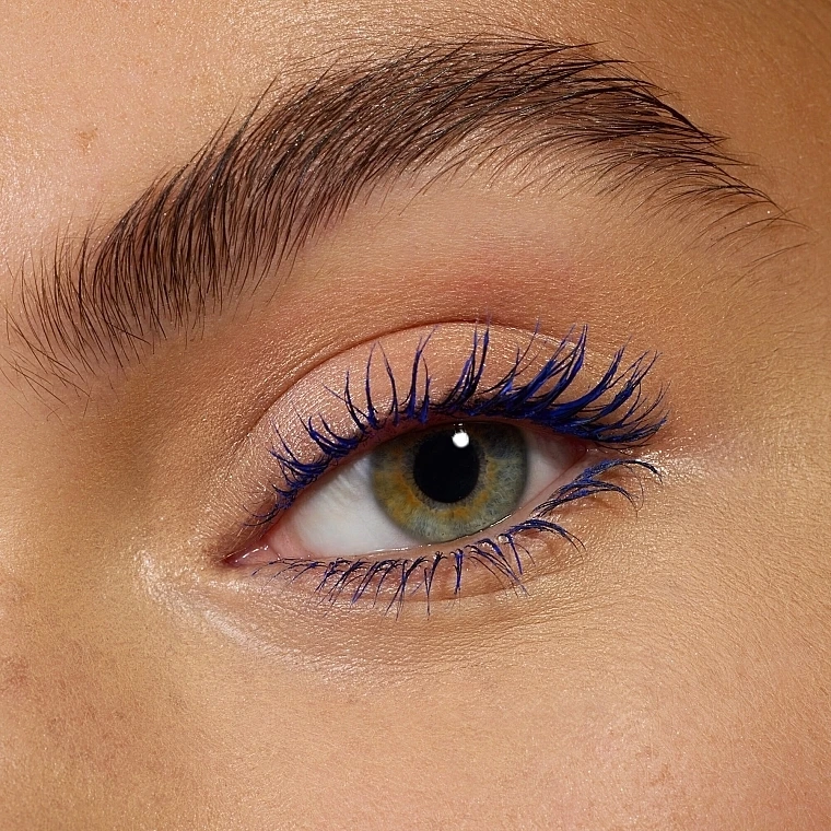 essence I Love Crazy Volume Mascara Bluee.webp