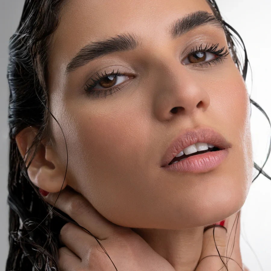 waterproof mascara pic.webp
